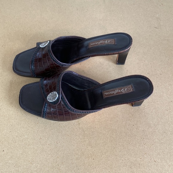 Brighton Leather Sandals with silver tone accents. Size 10 - Picture 5 of 10
